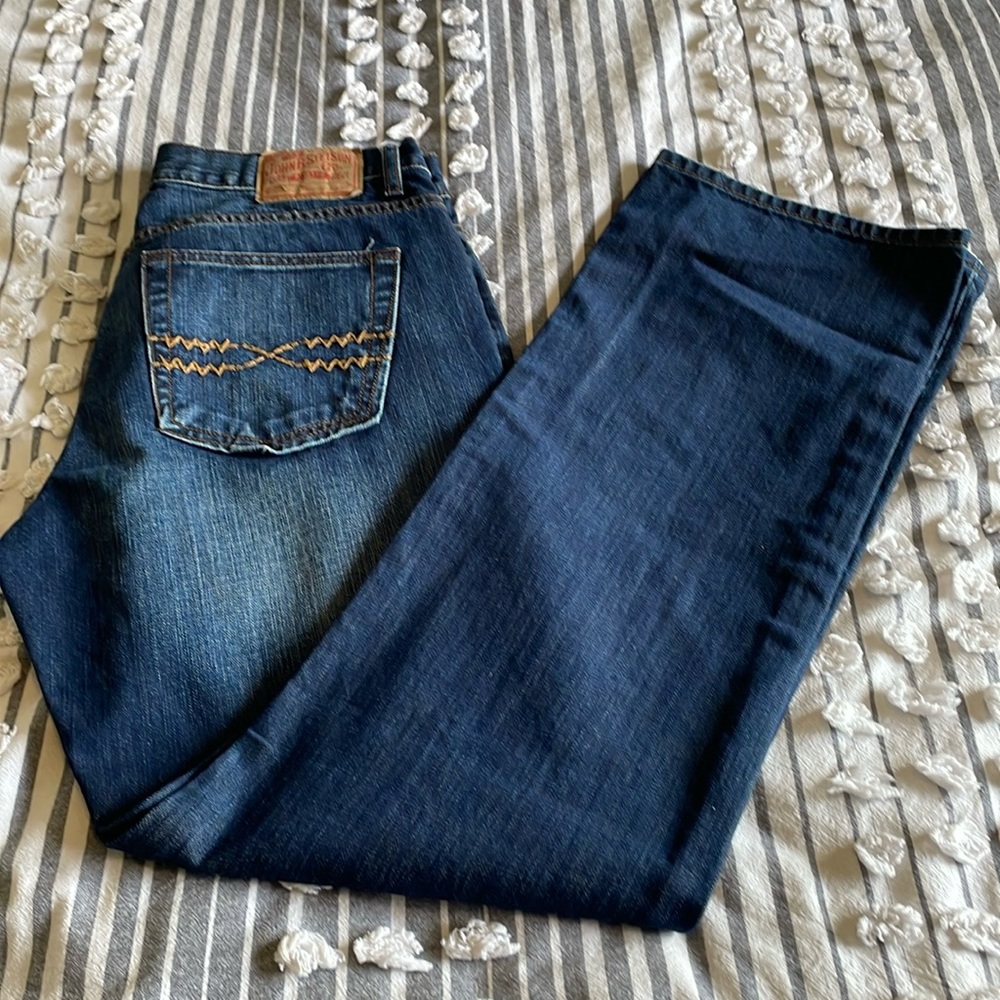 Stetson mens 34/34 cute on the butt!
